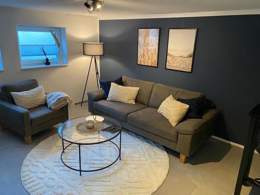 Ferienwohnung Hereinspaziert วิลเฮล์มฮาเฟน ภายนอก รูปภาพ